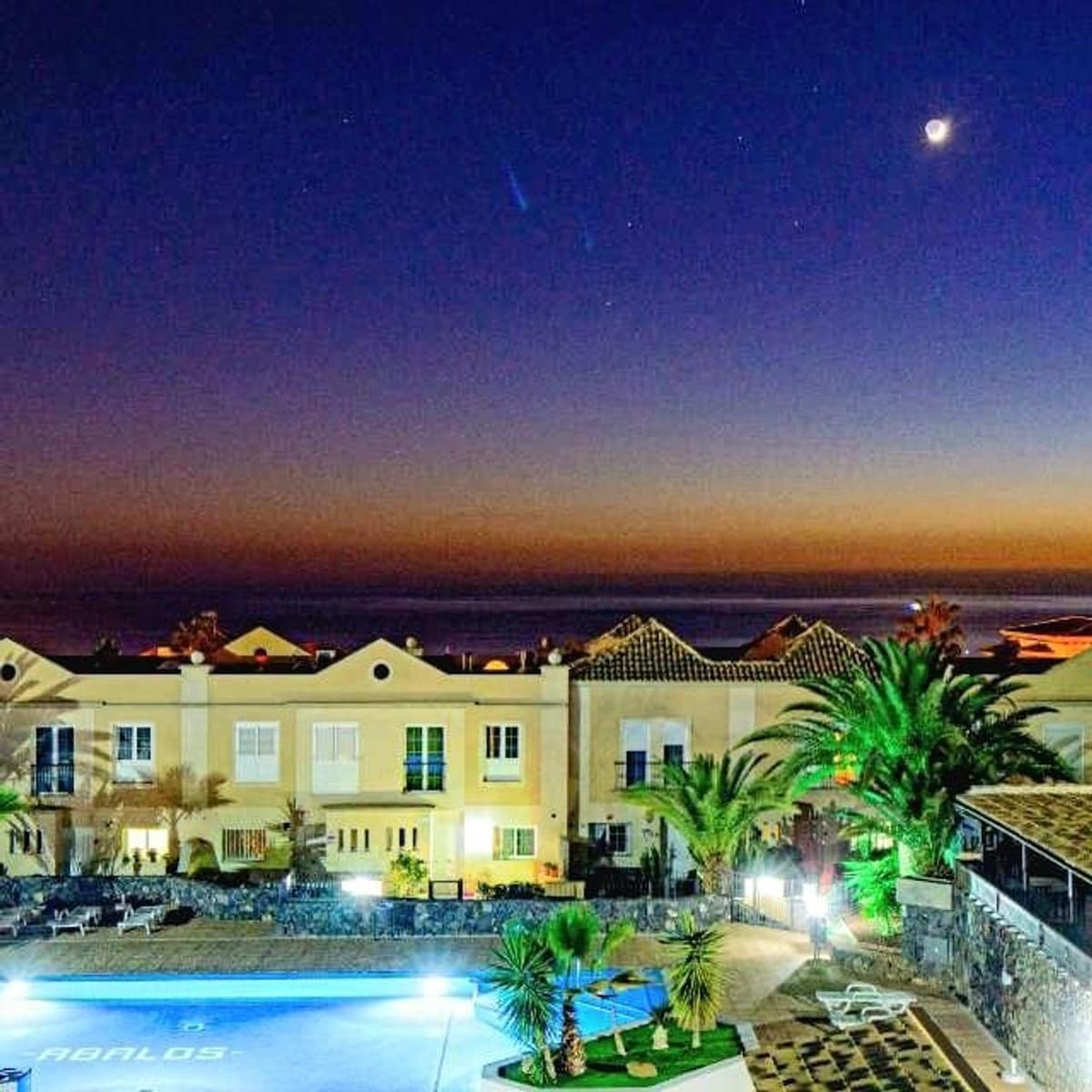 3 soveværelse Byhus til salg i Adeje med swimmingpool garage - € 684.800 (Ref: 7570891)