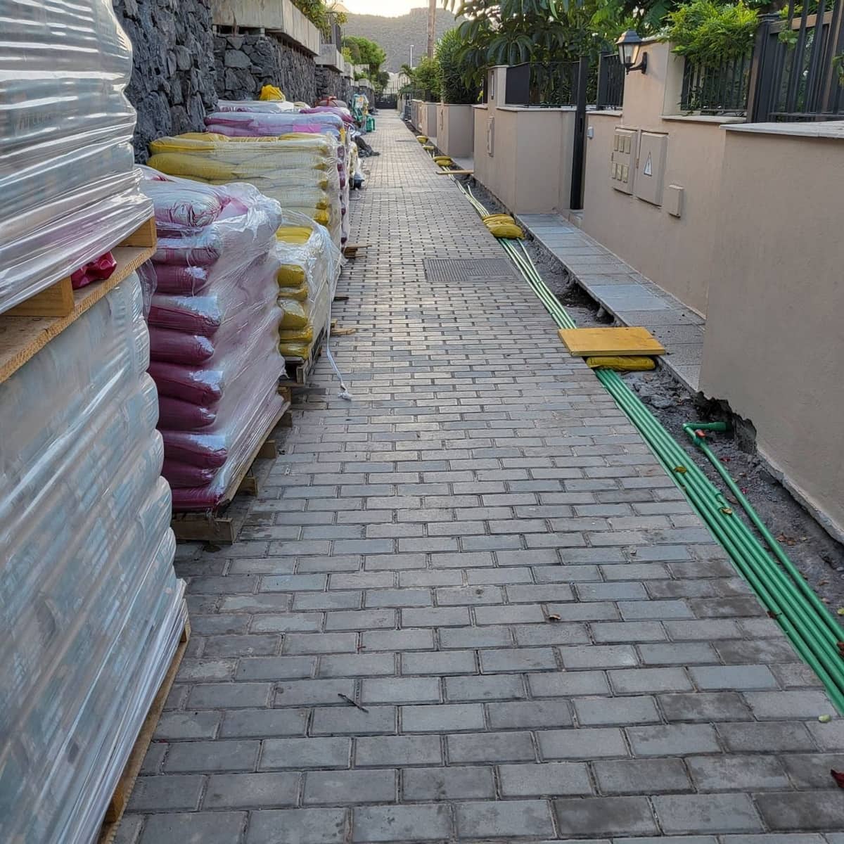 3 soveværelse Byhus til salg i Adeje med swimmingpool garage - € 684.800 (Ref: 7570891)