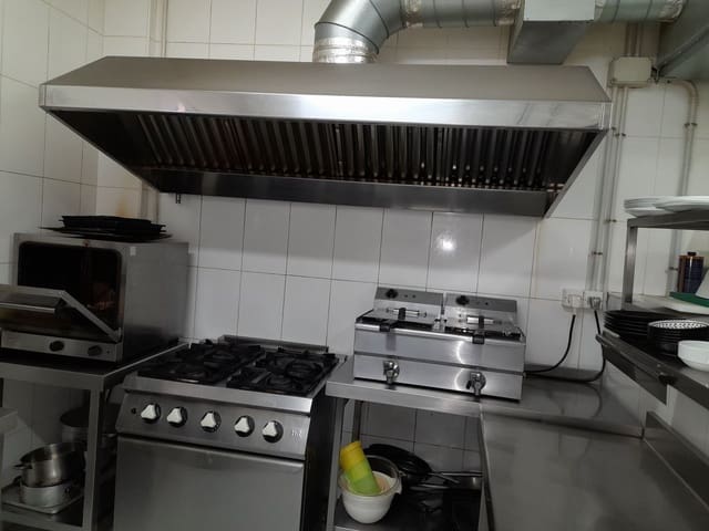 Restaurant/Bar til salgs i Los Cristianos, Arona - € 450 000 (Ref: 7798913)