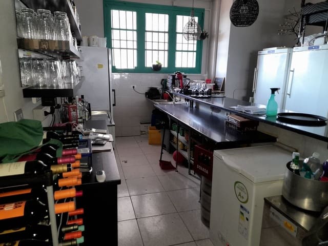 Restaurant/Bar til salgs i Los Cristianos, Arona - € 450 000 (Ref: 7798913)