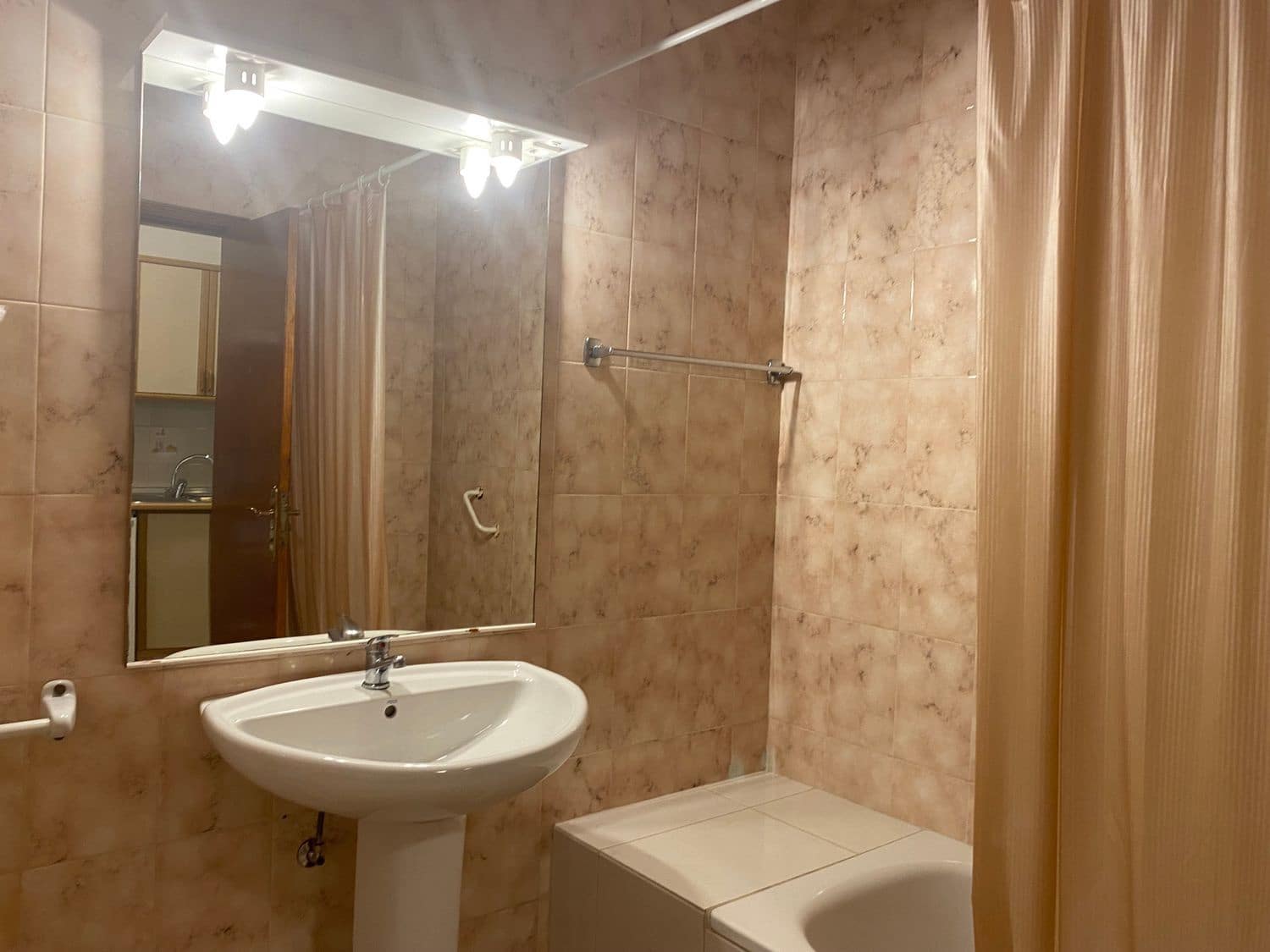 Apartament na sprzedaż w Costa Adeje z basenem - 220 000 € (Ref: 7821643)