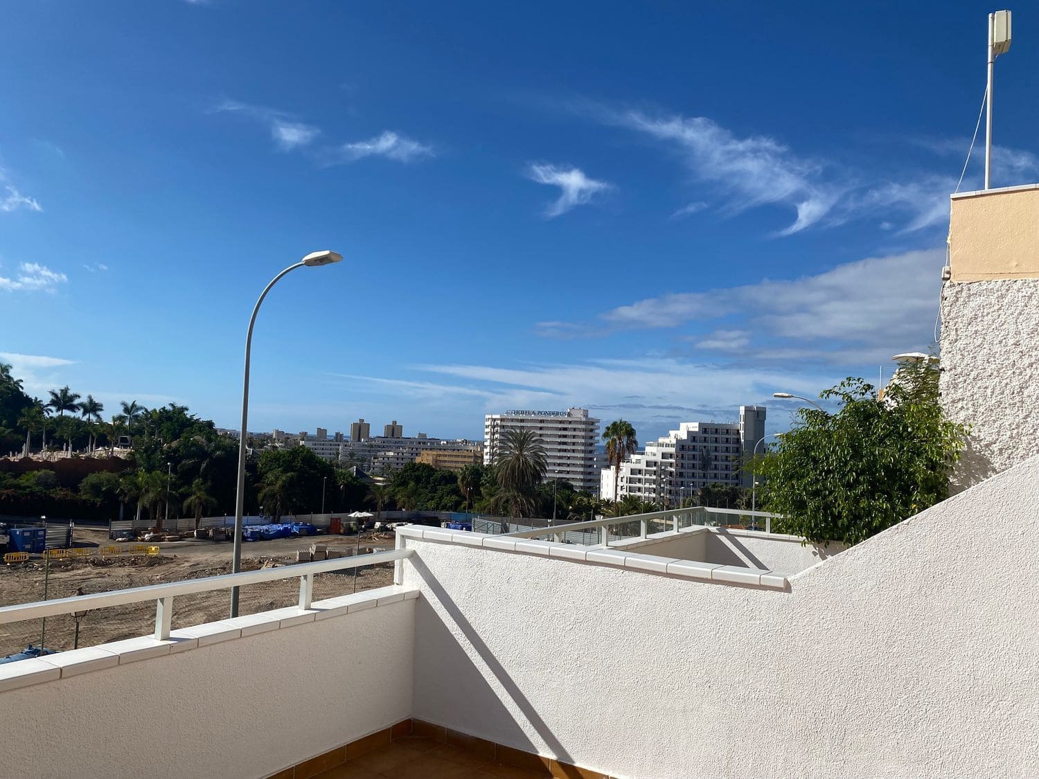 Apartament na sprzedaż w Costa Adeje z basenem - 220 000 € (Ref: 7821643)