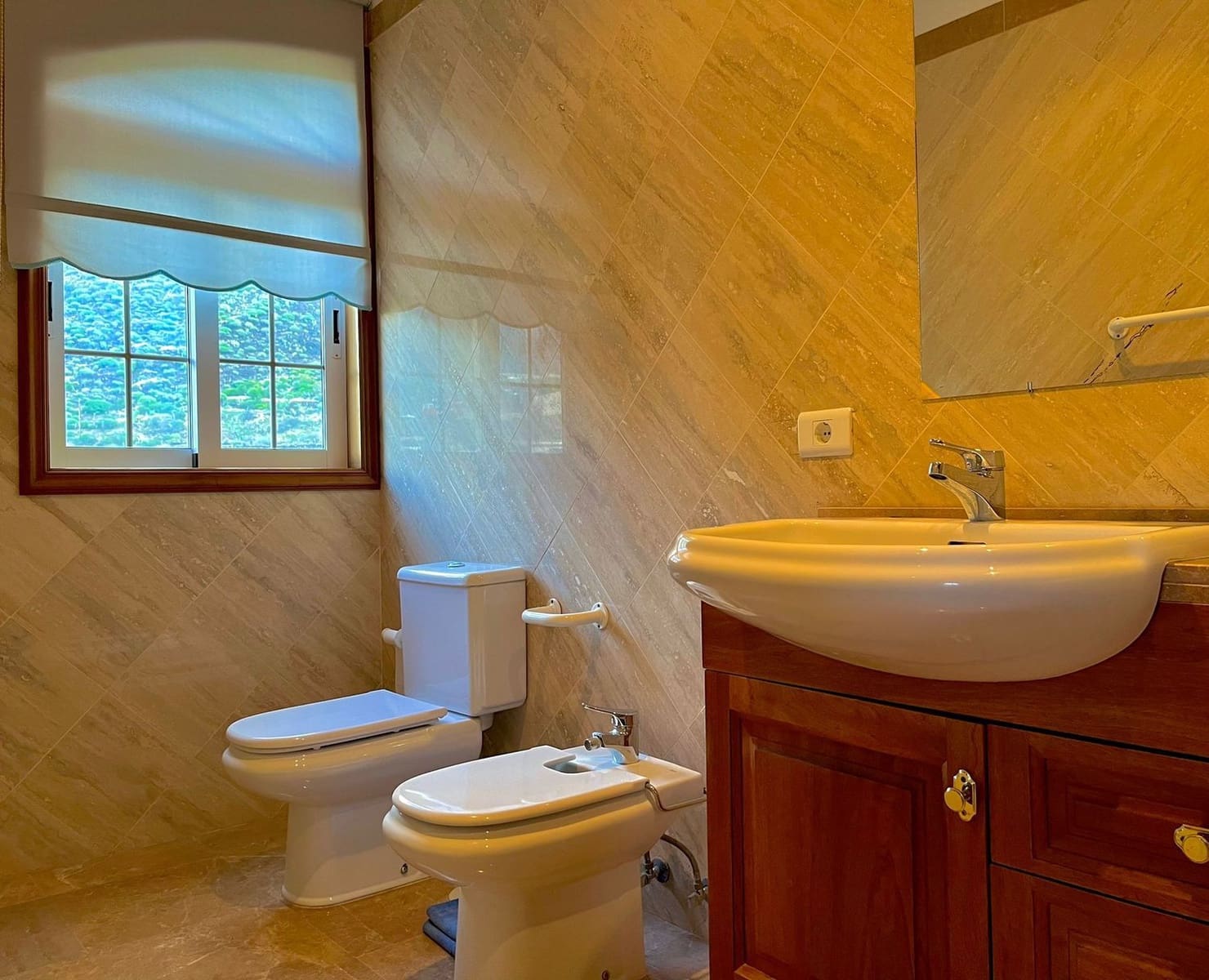 4 bedroom Villa for sale in Santiago del Teide with garage - € 1,400,000 (Ref: 8005621)