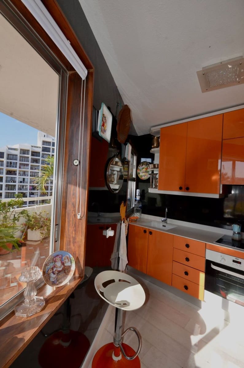 3 chambre Appartement à vendre à Costa Adeje avec piscine - 915 000 € (Ref: 8065288)