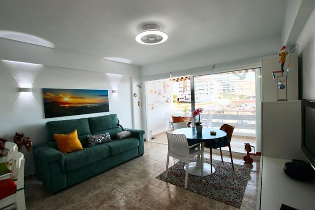 1 sovrum Lägenhet att hyra i Puerto Santiago, Santiago del Teide med garage - 1 100 € (Ref: 8247202)