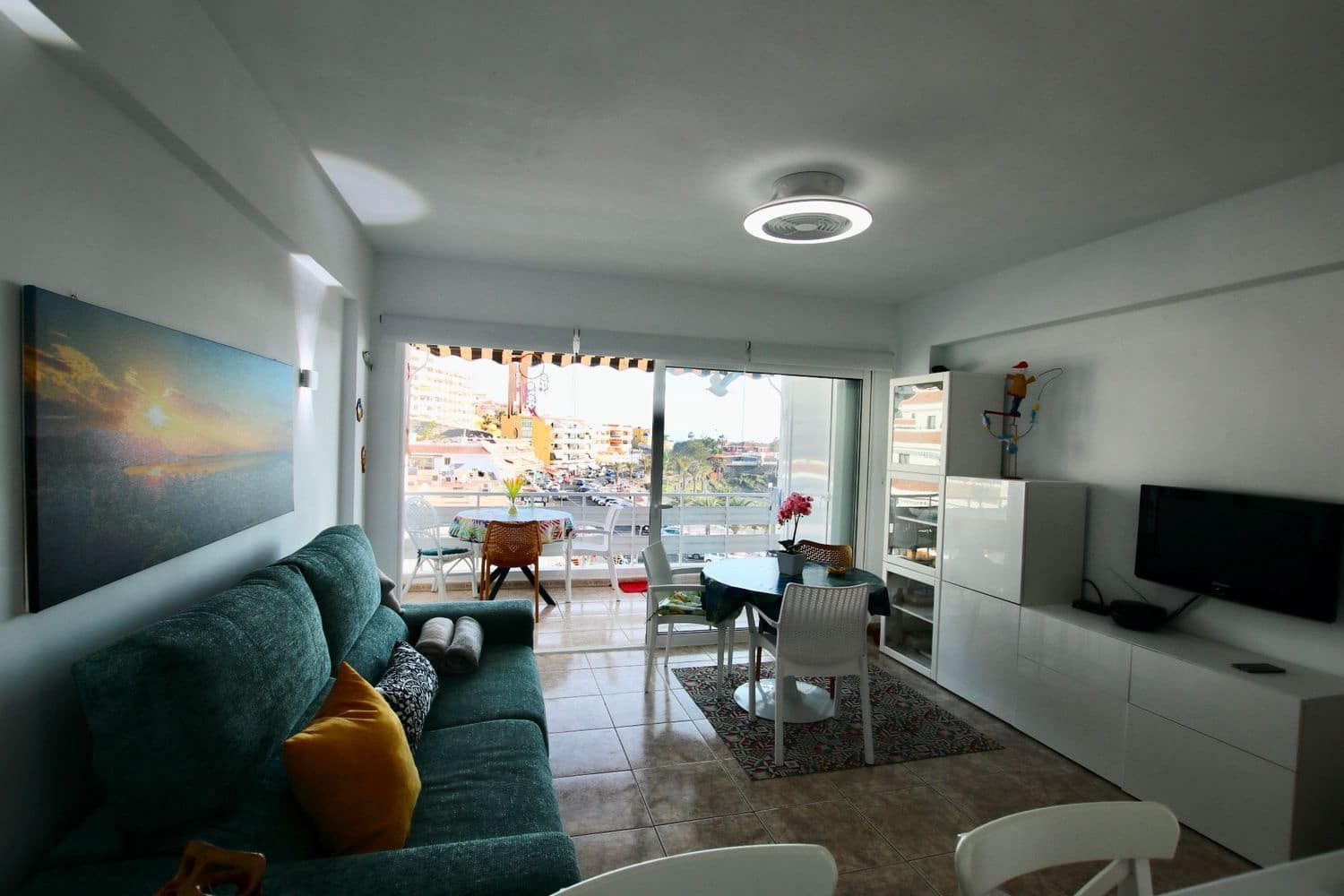 1 slaapkamer Appartement te huur in Puerto Santiago met garage - € 1.100 (Ref: 8247202)