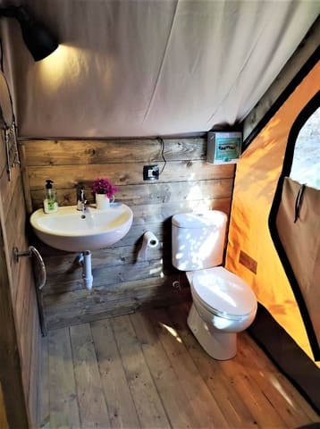 18 soveværelse Finca/Landehus til salg i Guía de Isora med swimmingpool garage - € 2.150.000 (Ref: 8302512)