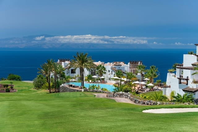 3 soveværelse Villa til salg i Playa San Juan, Guía de Isora med swimmingpool garage - € 2.225.000 (Ref: 8308918)