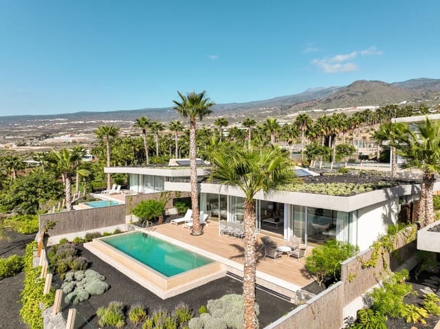 3 soveværelse Villa til salg i Playa San Juan, Guía de Isora med swimmingpool garage - € 2.225.000 (Ref: 8308918)