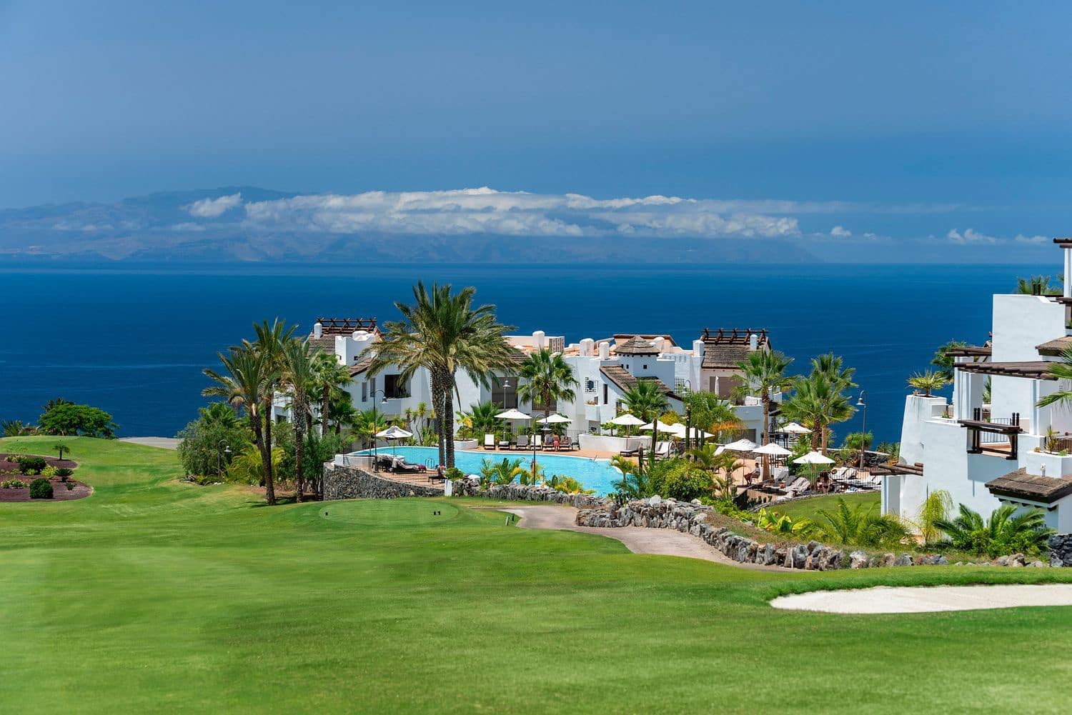 2 bedroom Apartment for sale in Playa San Juan with pool garage - € 996,000 (Ref: 8308919)
