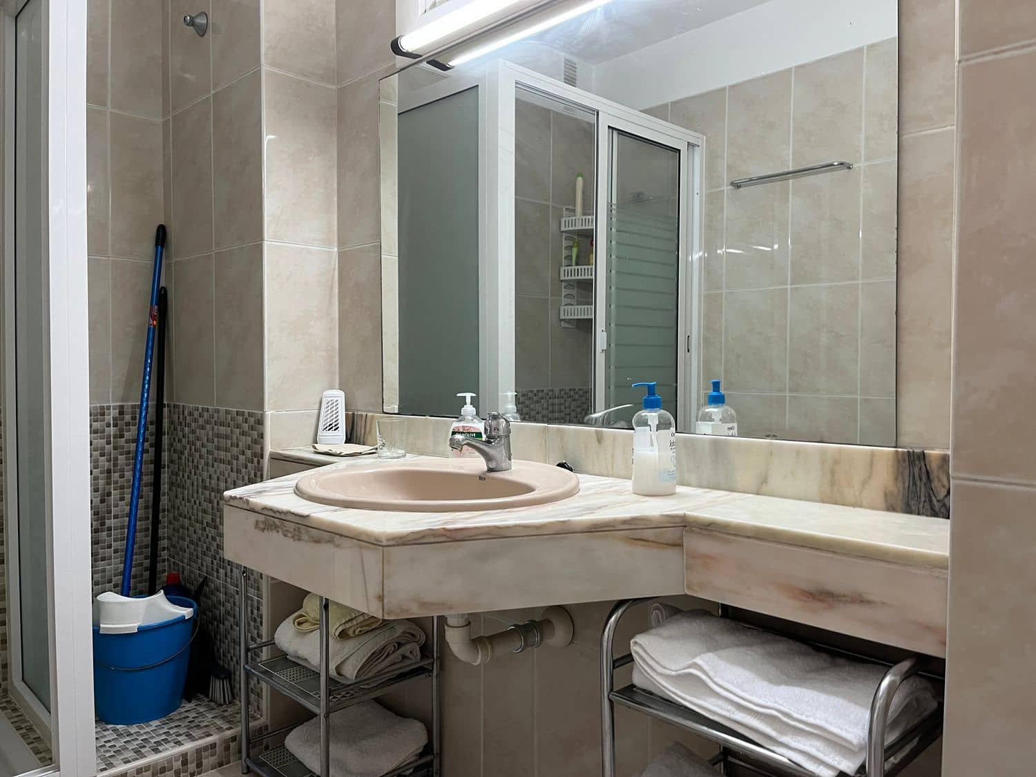 1 quarto Apartamento para arrendar em Puerto Santiago com piscina garagem - 1 000 € (Ref: 8459360)