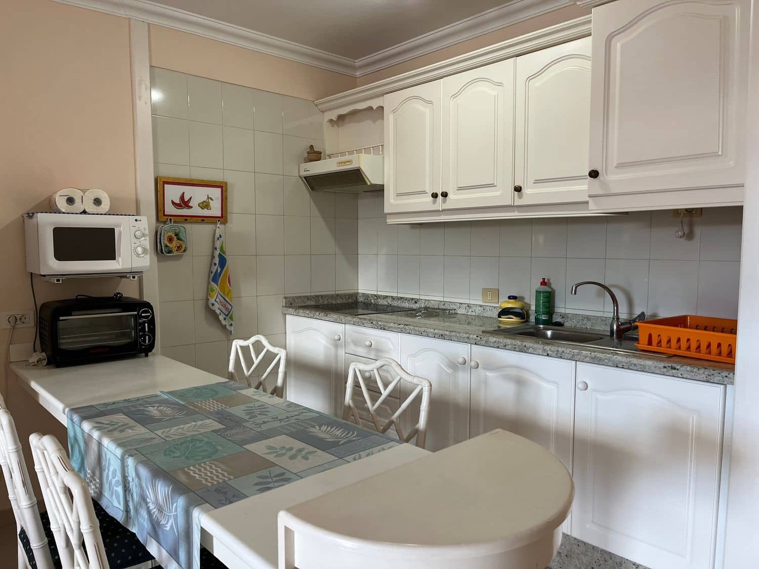 1 quarto Apartamento para arrendar em Puerto Santiago com piscina garagem - 1 000 € (Ref: 8459360)