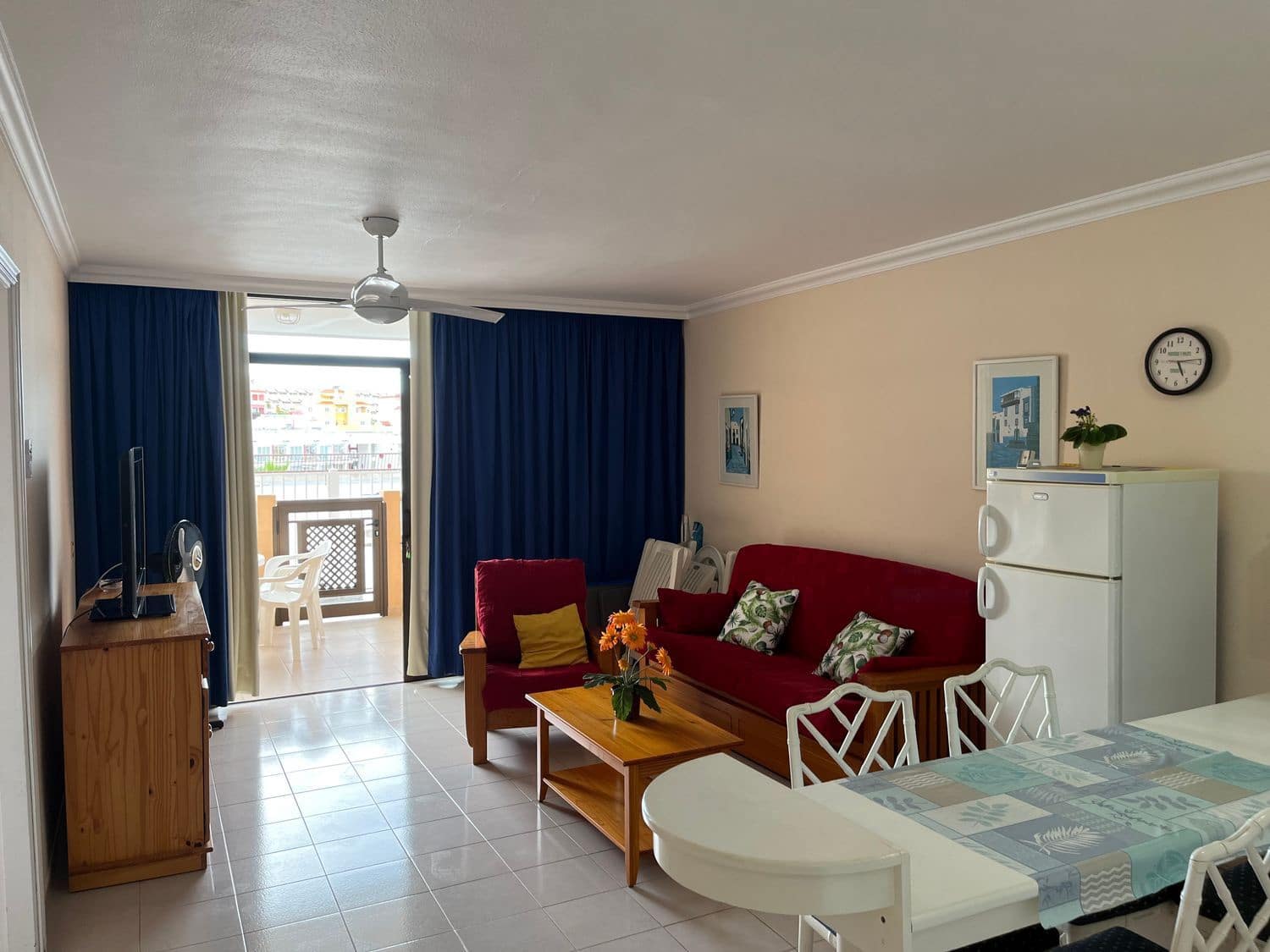 1 quarto Apartamento para arrendar em Puerto Santiago com piscina garagem - 1 000 € (Ref: 8459360)