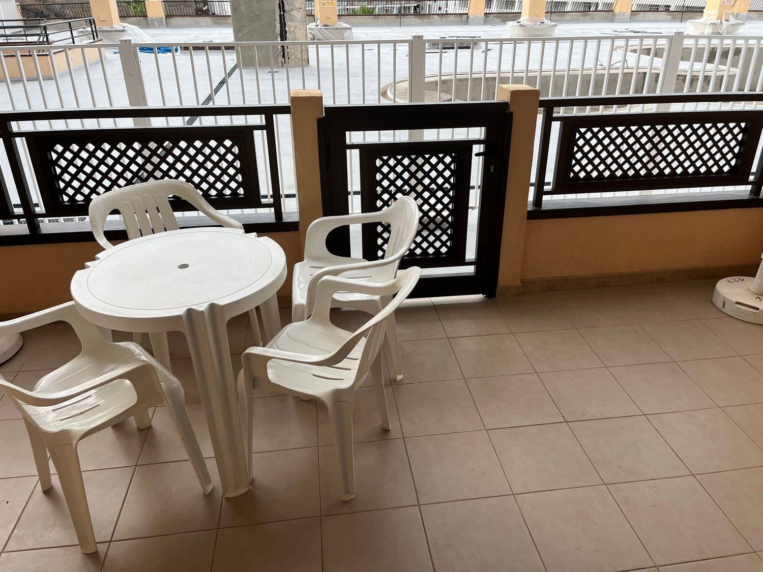 1 quarto Apartamento para arrendar em Puerto Santiago com piscina garagem - 1 000 € (Ref: 8459360)
