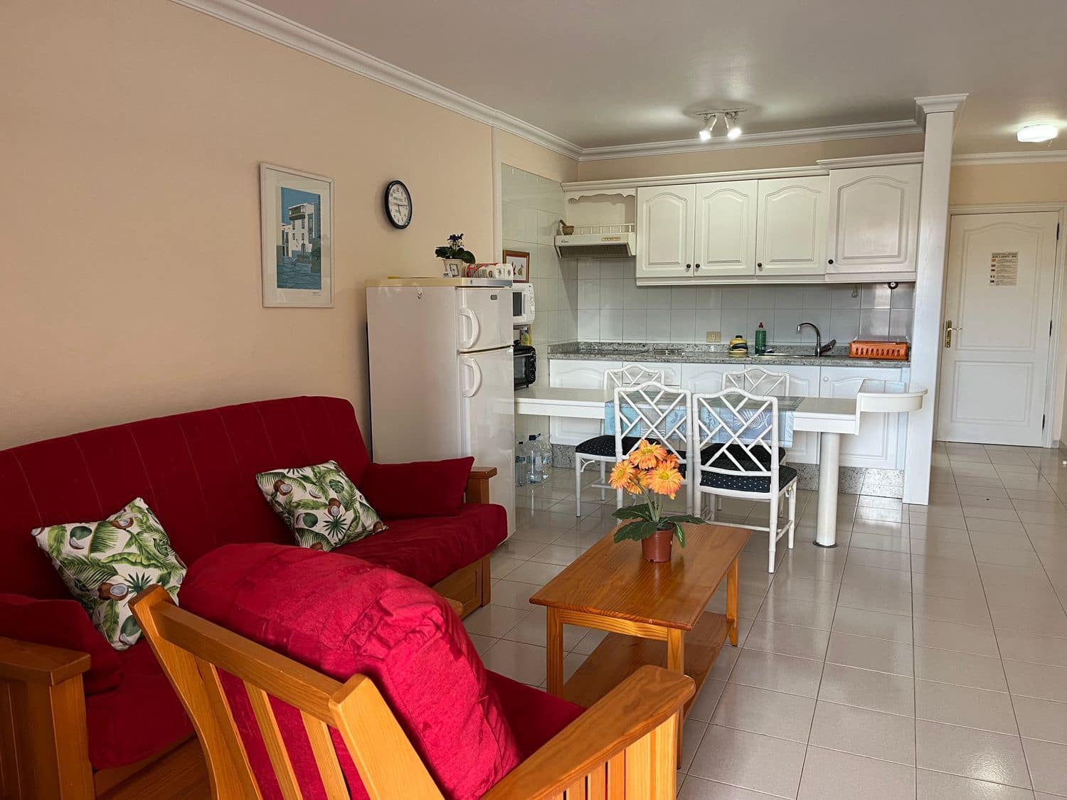 1 quarto Apartamento para arrendar em Puerto Santiago com piscina garagem - 1 000 € (Ref: 8459360)