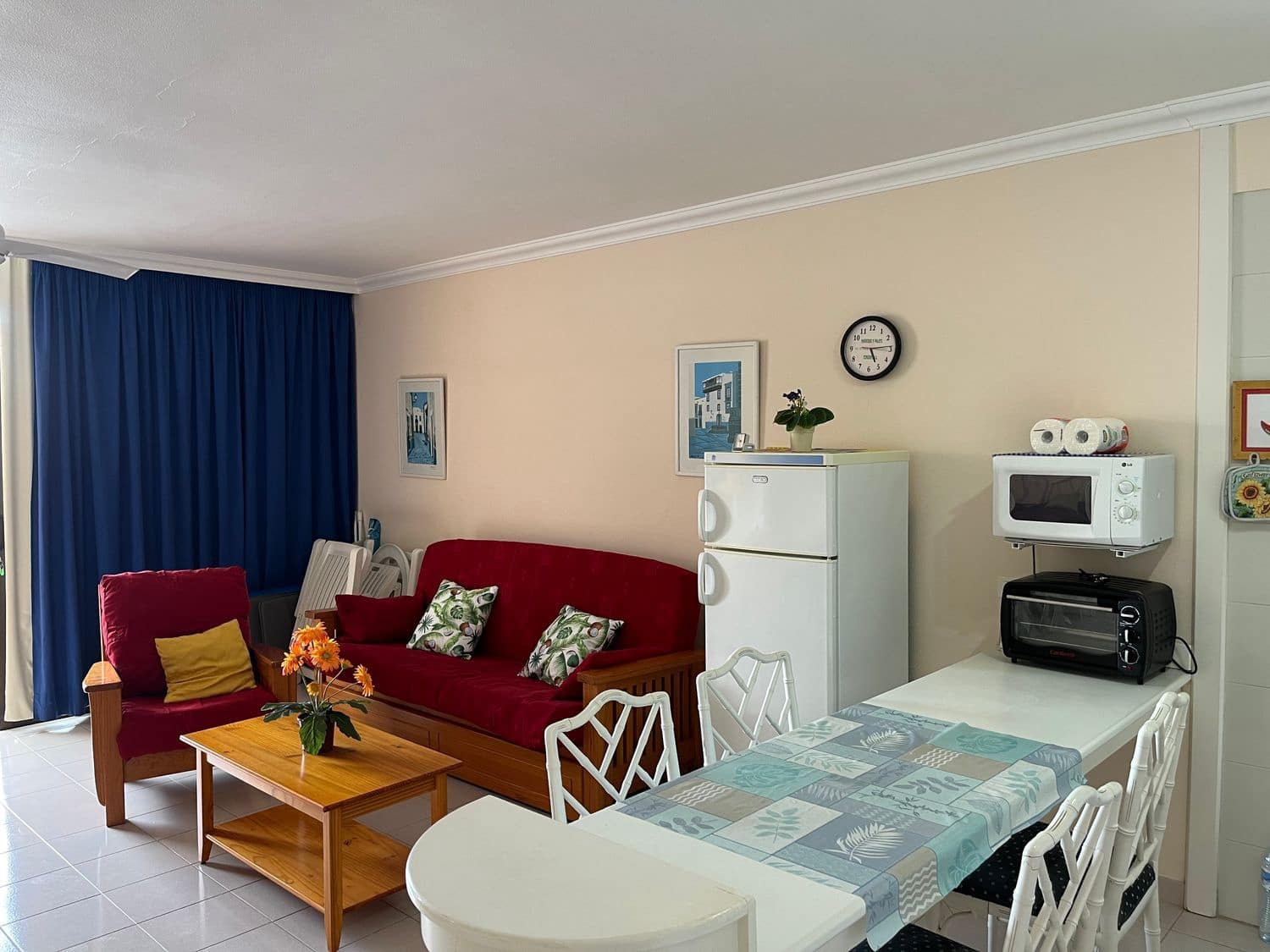 1 quarto Apartamento para arrendar em Puerto Santiago com piscina garagem - 1 000 € (Ref: 8459360)