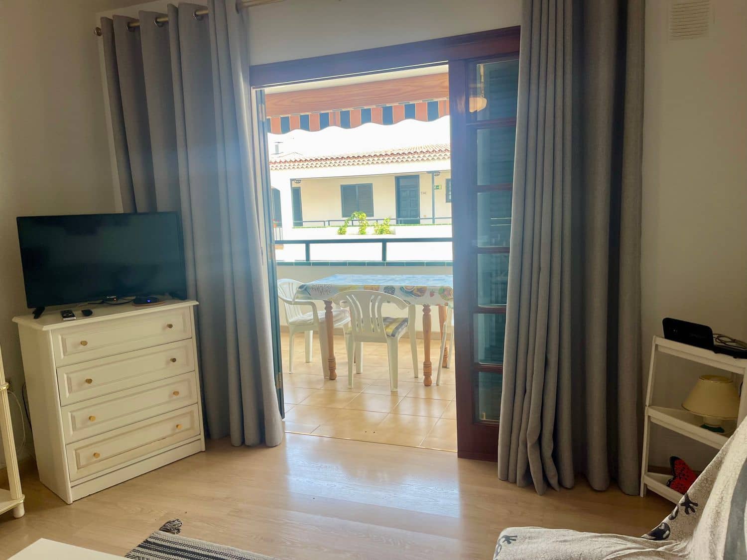 2 bedroom Apartment for sale in Los Cristianos - € 430,000 (Ref: 8463414)