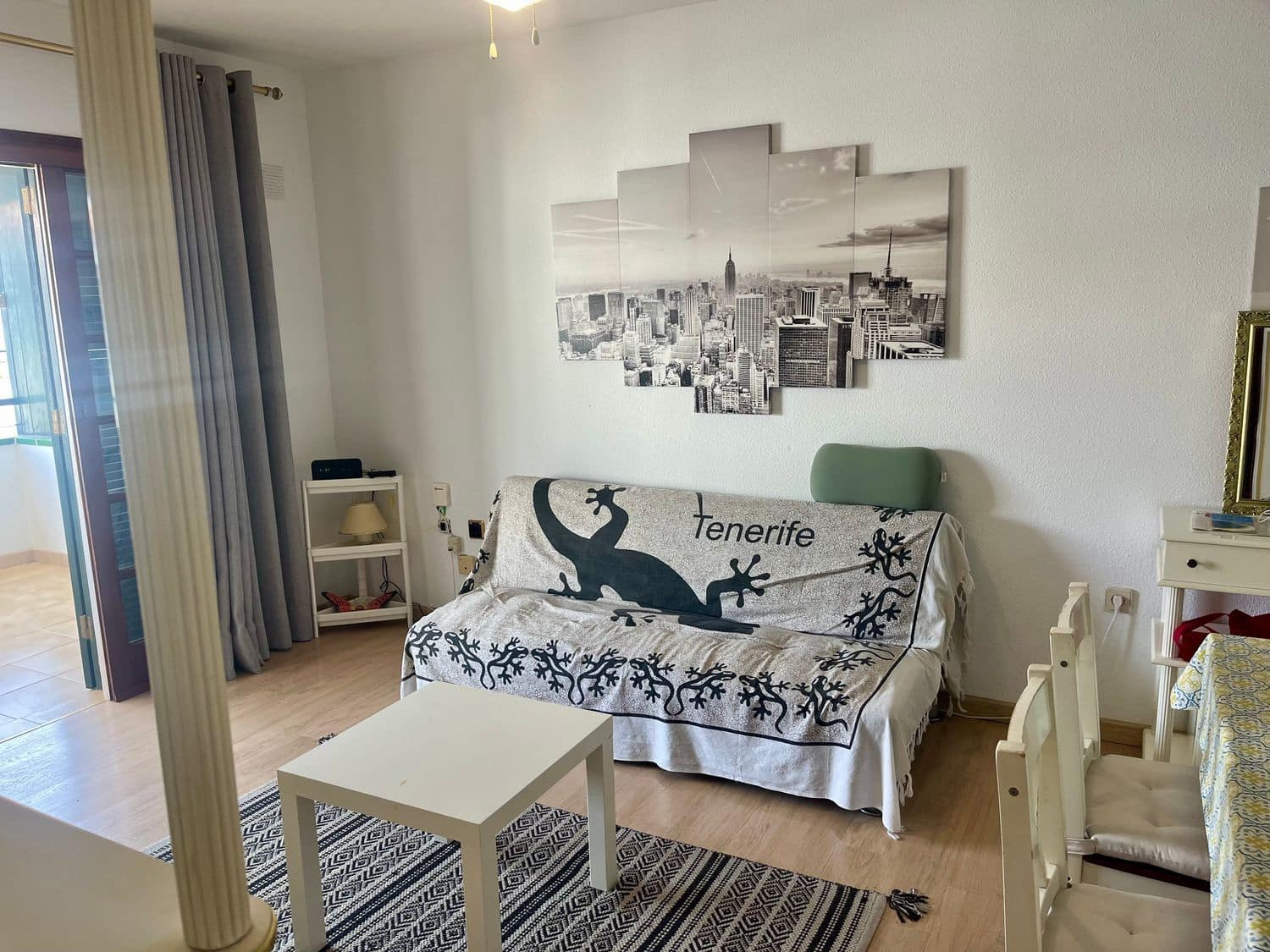 2 bedroom Apartment for sale in Los Cristianos - € 430,000 (Ref: 8463414)