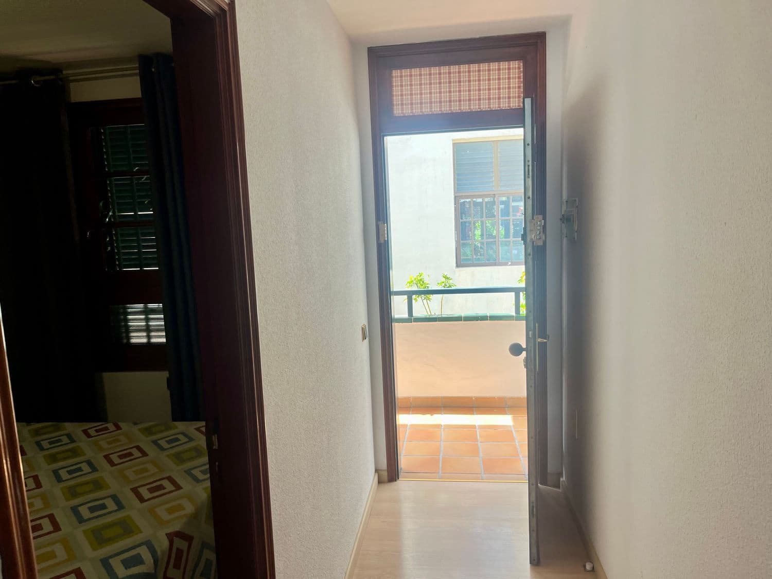 2 bedroom Apartment for sale in Los Cristianos - € 430,000 (Ref: 8463414)