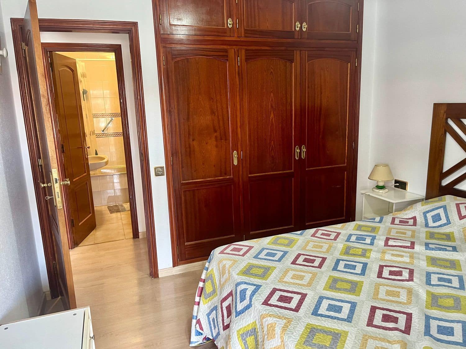2 bedroom Apartment for sale in Los Cristianos - € 430,000 (Ref: 8463414)