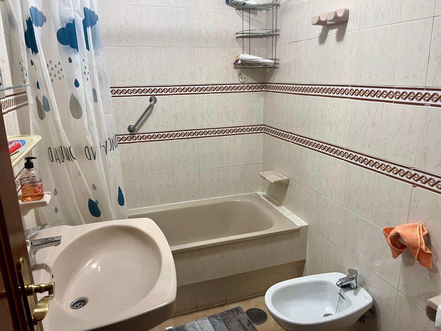 2 bedroom Apartment for sale in Los Cristianos - € 430,000 (Ref: 8463414)