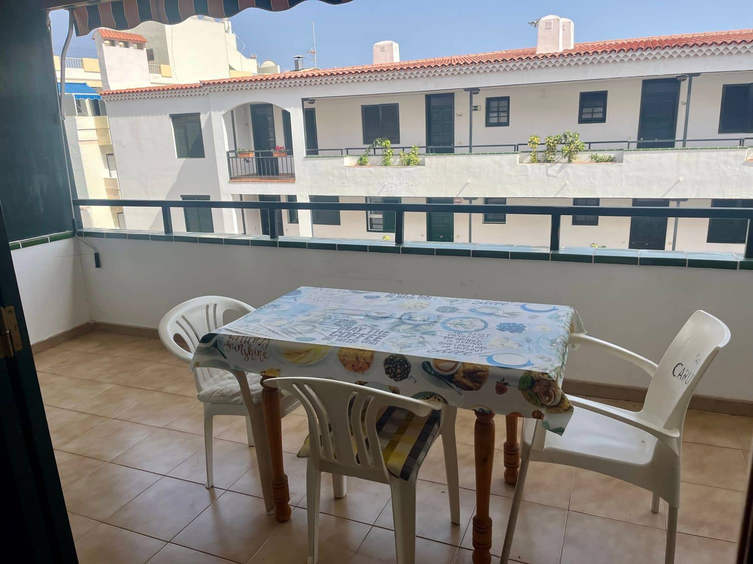2 bedroom Apartment for sale in Los Cristianos - € 430,000 (Ref: 8463414)