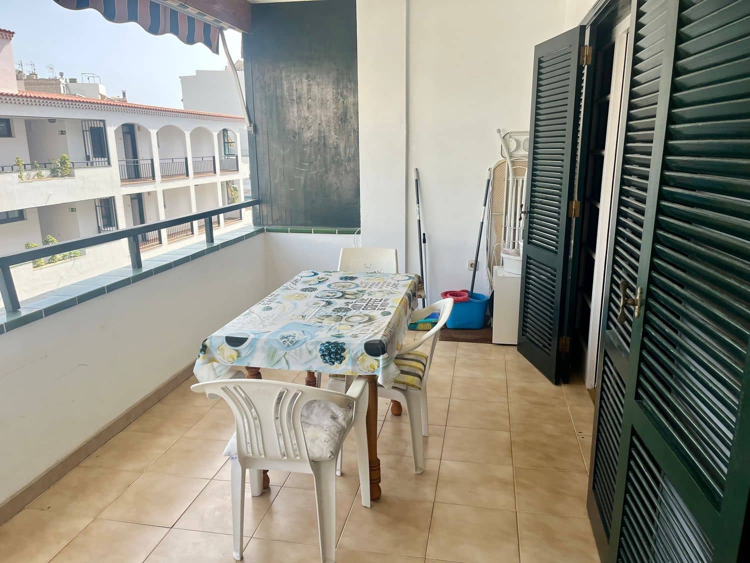 2 bedroom Apartment for sale in Los Cristianos - € 430,000 (Ref: 8463414)