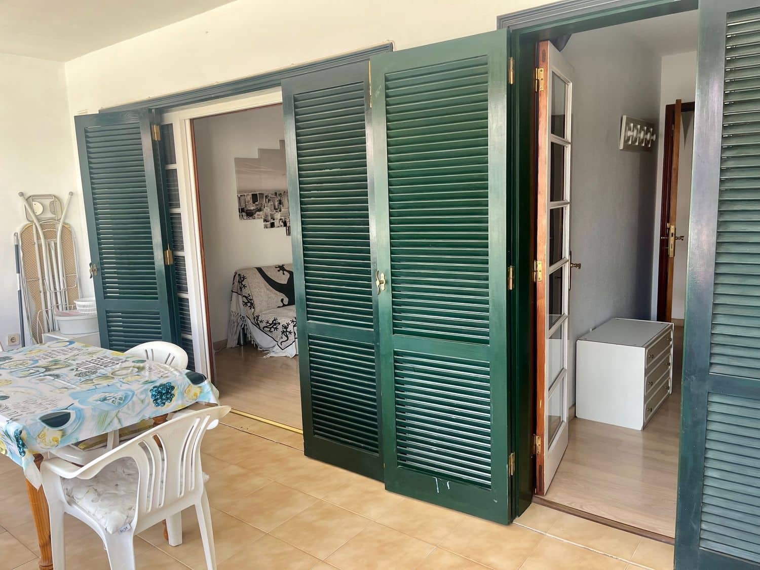 2 bedroom Apartment for sale in Los Cristianos - € 430,000 (Ref: 8463414)