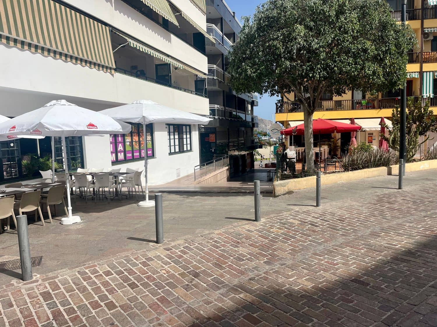 2 bedroom Apartment for sale in Los Cristianos - € 430,000 (Ref: 8463414)