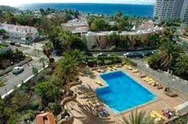 Lejlighed til salg i Playa de las Américas, Adeje med swimmingpool garage - € 260.000 (Ref: 8499721)