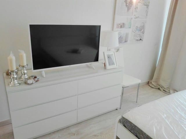 Lejlighed til salg i Playa de las Américas, Adeje med swimmingpool garage - € 260.000 (Ref: 8499721)