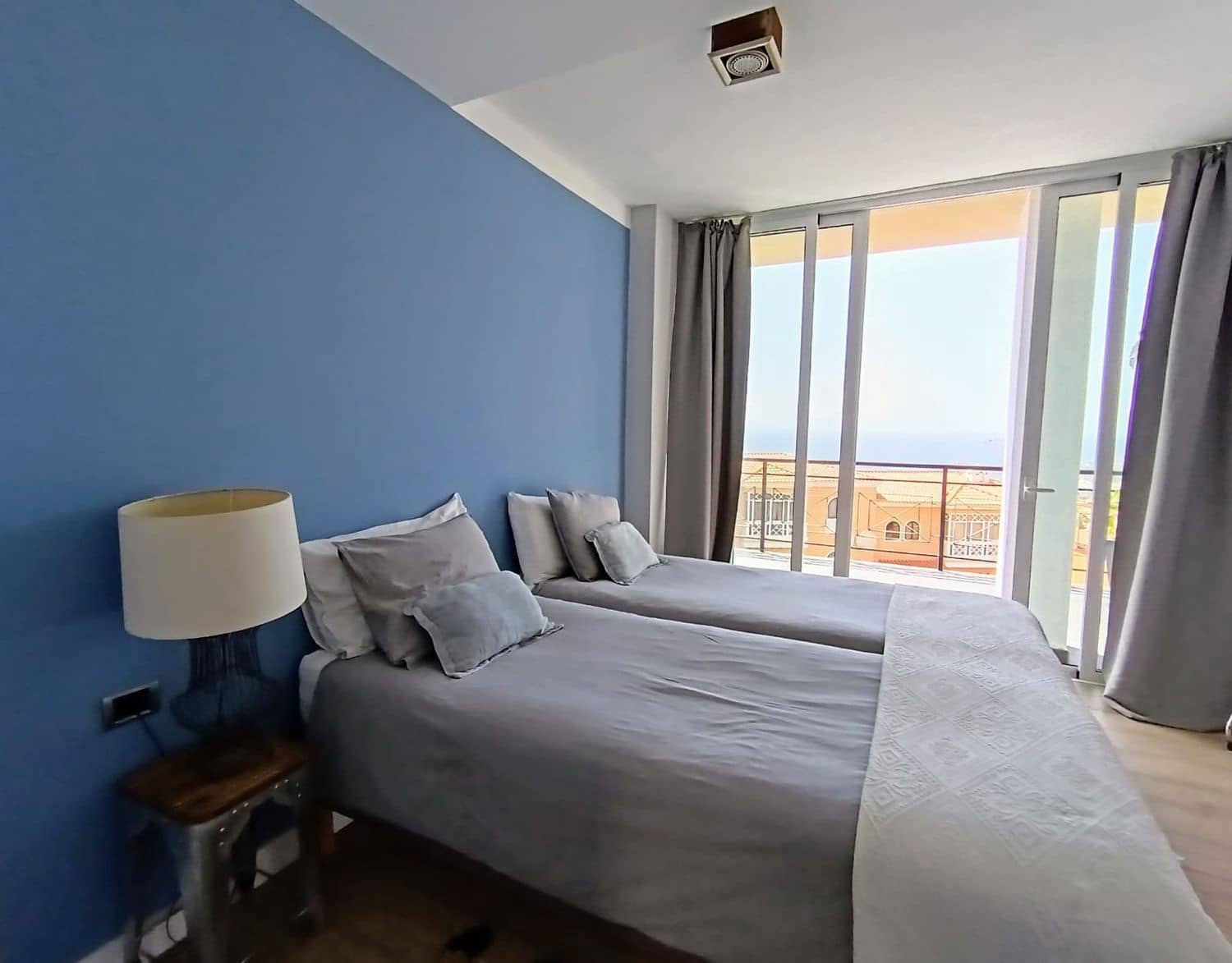 3 soverom Hus til salgs i Costa Adeje med svømmebasseng garasje - € 1 140 000 (Ref: 8531485)