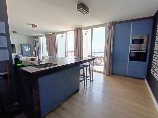 3 soverom Hus til salgs i San Eugenio Alto, Adeje med svømmebasseng garasje - € 1 140 000 (Ref: 8531485)