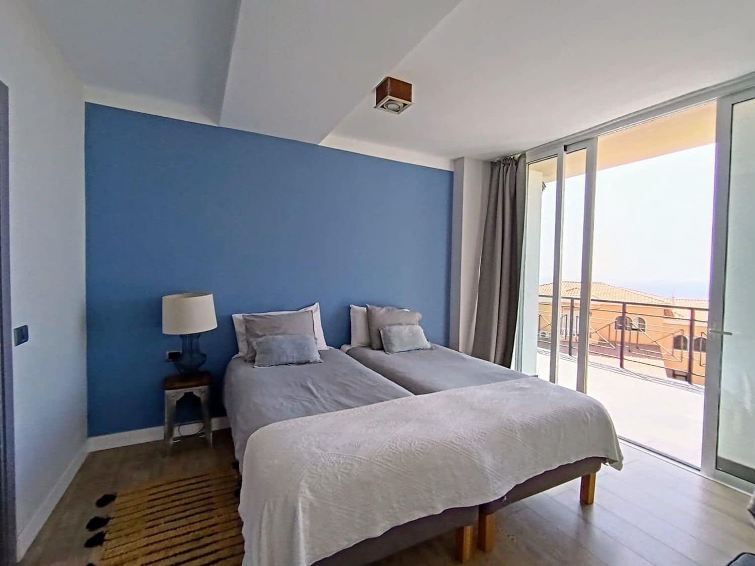 3 soverom Hus til salgs i Costa Adeje med svømmebasseng garasje - € 1 140 000 (Ref: 8531485)