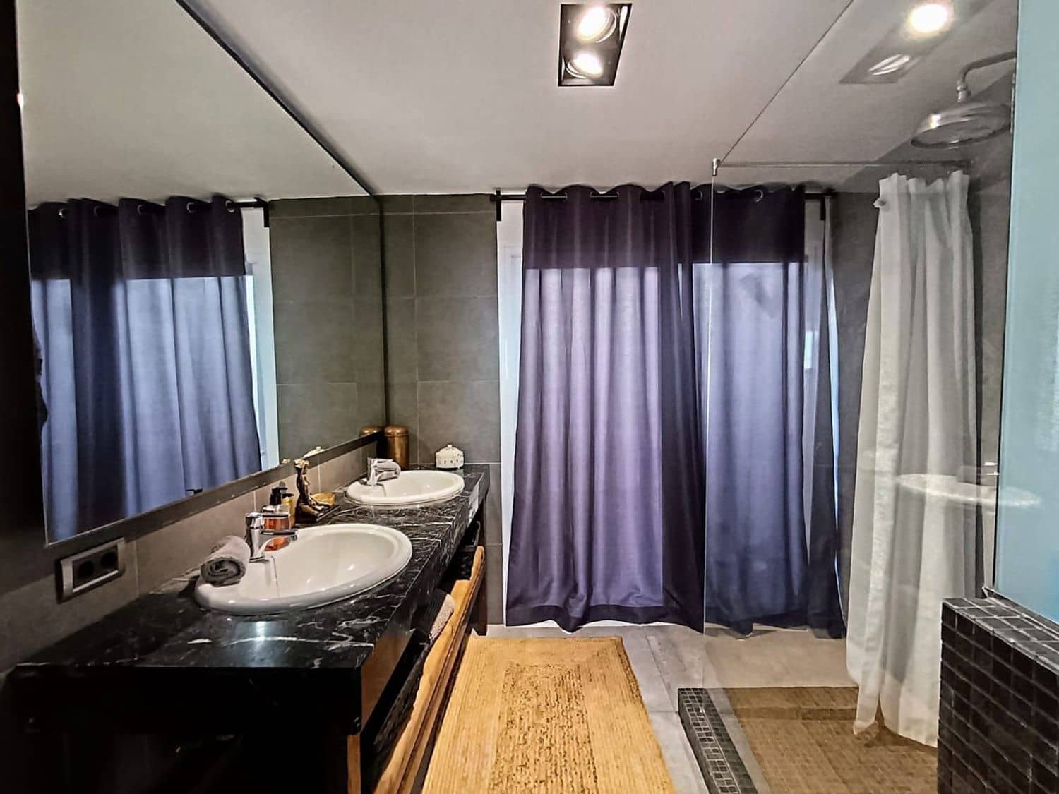 3 soverom Hus til salgs i Costa Adeje med svømmebasseng garasje - € 1 140 000 (Ref: 8531485)