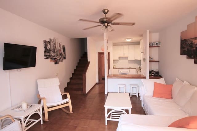 1 sypialnia Dom do wynajęcia w Puerto Santiago, Santiago del Teide z basenem garażem - 1 300 € (Ref: 8548966)