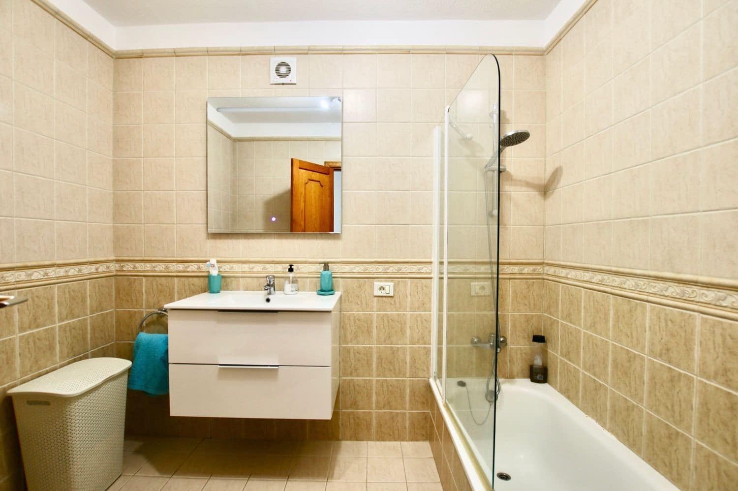 1 sypialnia Dom do wynajęcia w Puerto Santiago z basenem garażem - 1 300 € (Ref: 8548966)