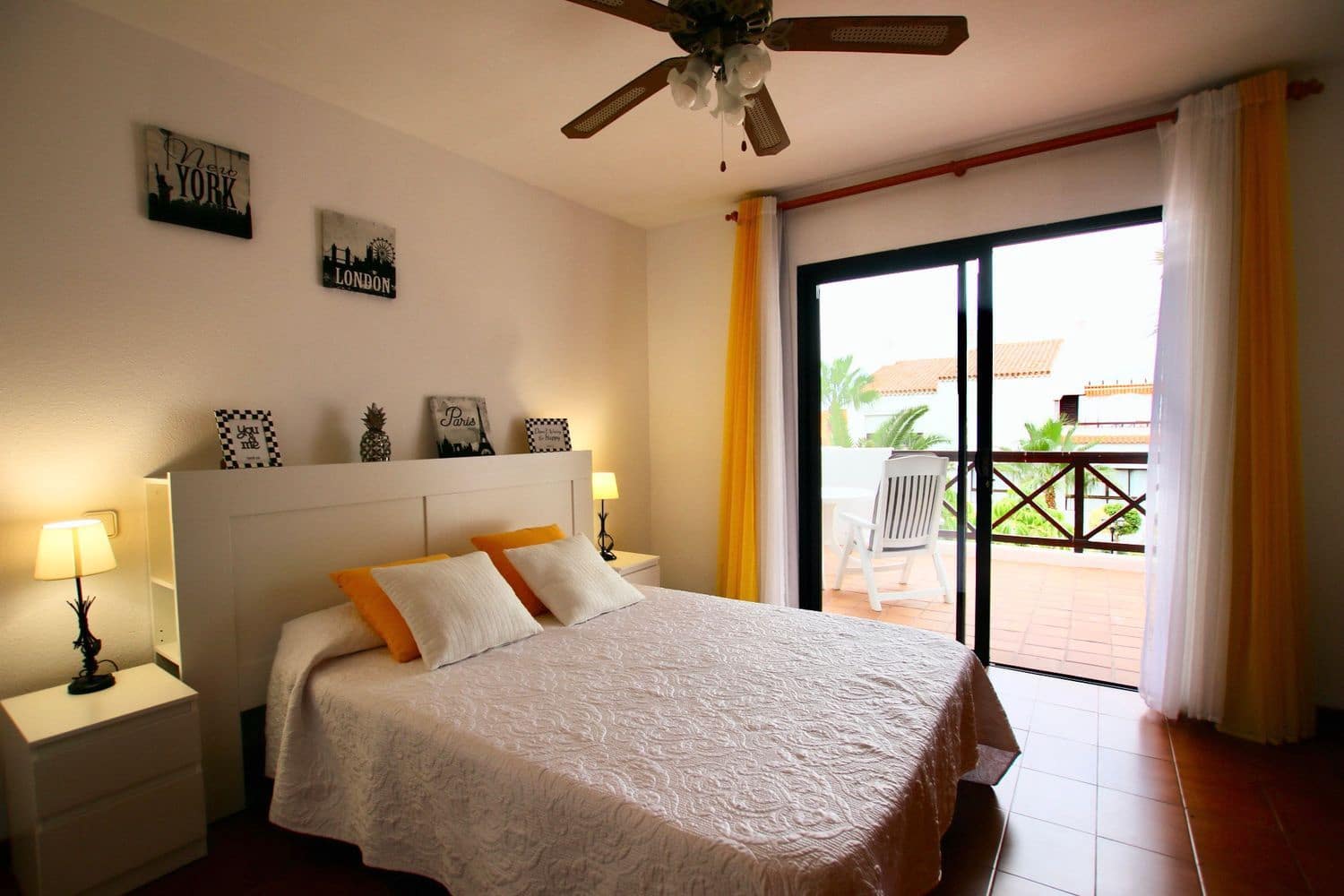 1 sypialnia Dom do wynajęcia w Puerto Santiago z basenem garażem - 1 300 € (Ref: 8548966)