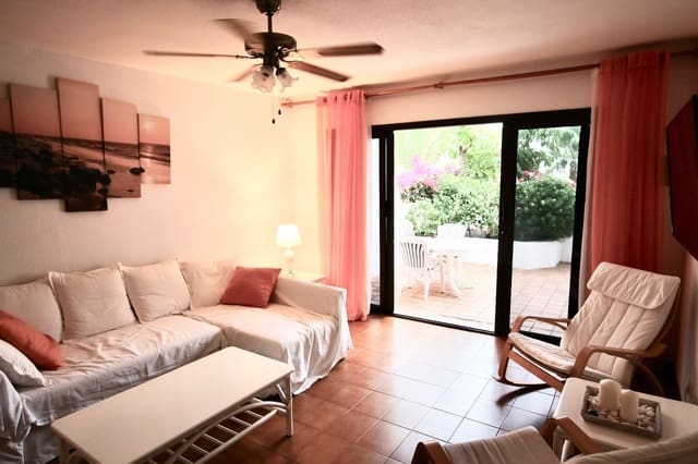 1 sypialnia Dom do wynajęcia w Puerto Santiago, Santiago del Teide z basenem garażem - 1 300 € (Ref: 8548966)