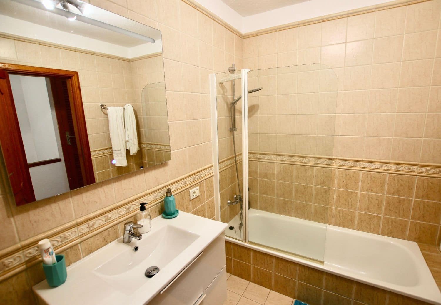 1 sypialnia Dom do wynajęcia w Puerto Santiago z basenem garażem - 1 300 € (Ref: 8548966)