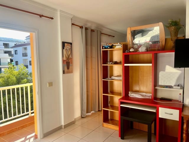 1 soveværelse Lejlighed til leje i Puerto Santiago, Santiago del Teide - € 850 (Ref: 8550705)