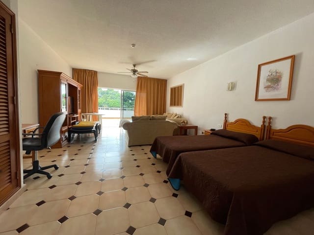 Appartamento in vendita in Playa de las Américas, Adeje con piscina - 219.000 € (Rif: 8590236)