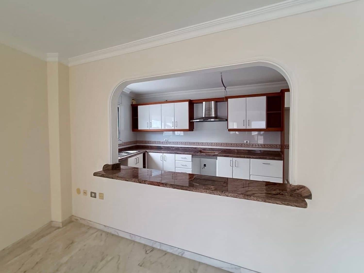 2 soveværelse Lejlighed til salg i Puerto Santiago med swimmingpool garage - € 655.463 (Ref: 8601113)