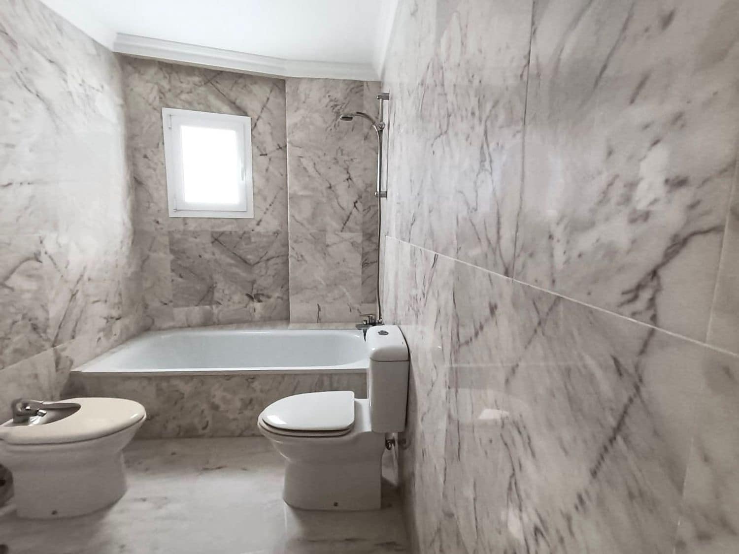 2 soveværelse Lejlighed til salg i Puerto Santiago med swimmingpool garage - € 655.463 (Ref: 8601113)