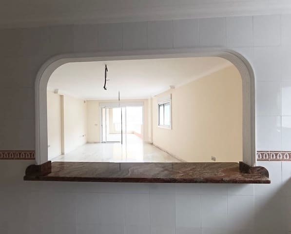 2 soveværelse Lejlighed til salg i Puerto Santiago, Santiago del Teide med swimmingpool garage - € 655.463 (Ref: 8601113)