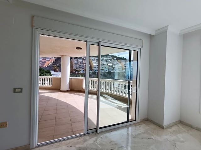 2 quarto Apartamento para venda em Puerto Santiago, Santiago del Teide com piscina garagem - 597 083 € (Ref: 8604481)