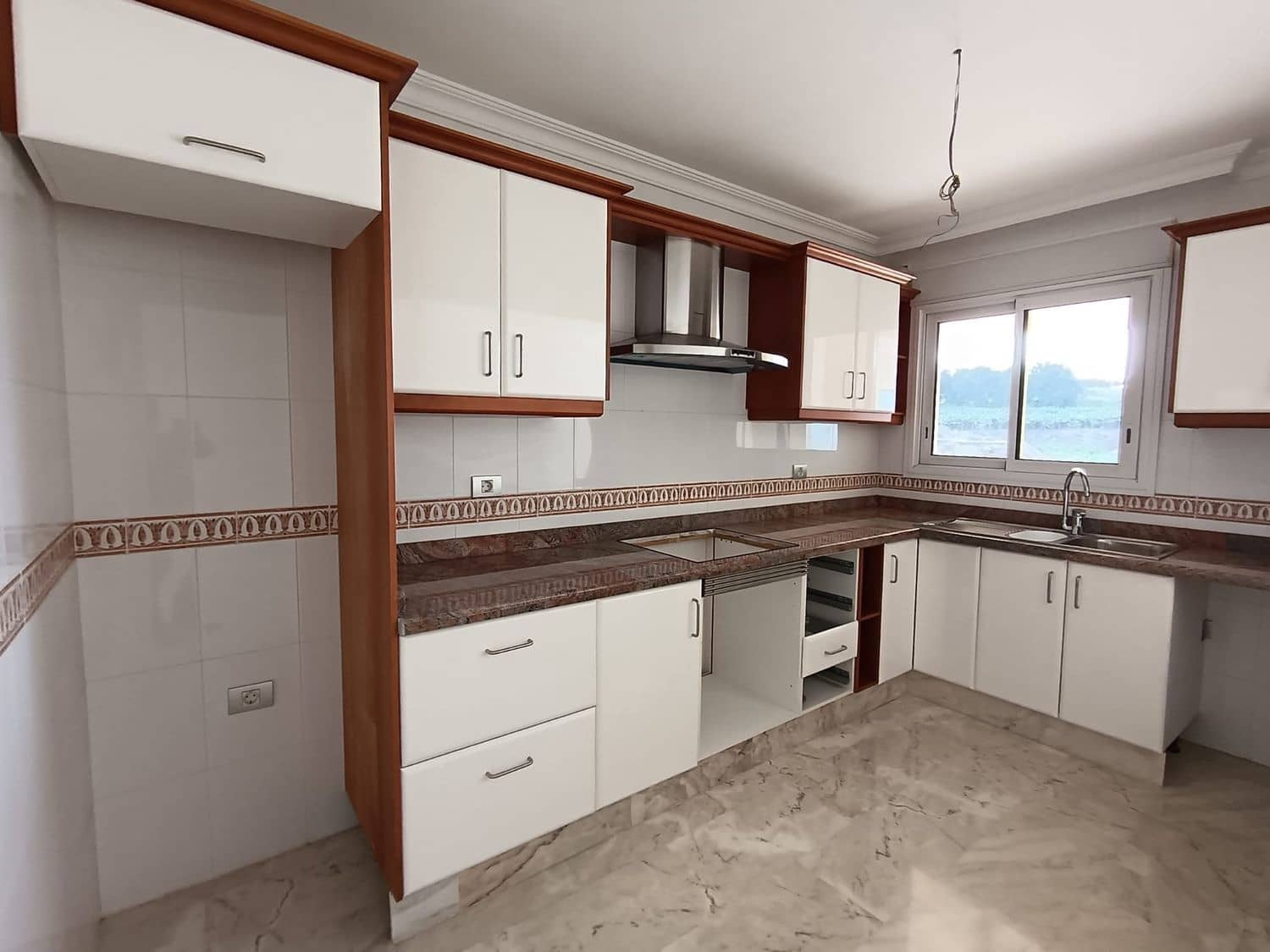 2 soveværelse Lejlighed til salg i Puerto Santiago med swimmingpool garage - € 597.083 (Ref: 8604481)