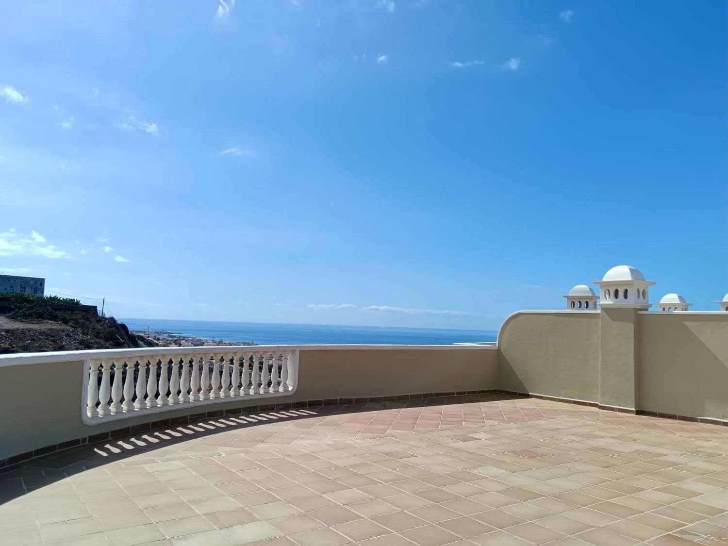 2 soveværelse Lejlighed til salg i Puerto Santiago med swimmingpool garage - € 597.083 (Ref: 8604481)