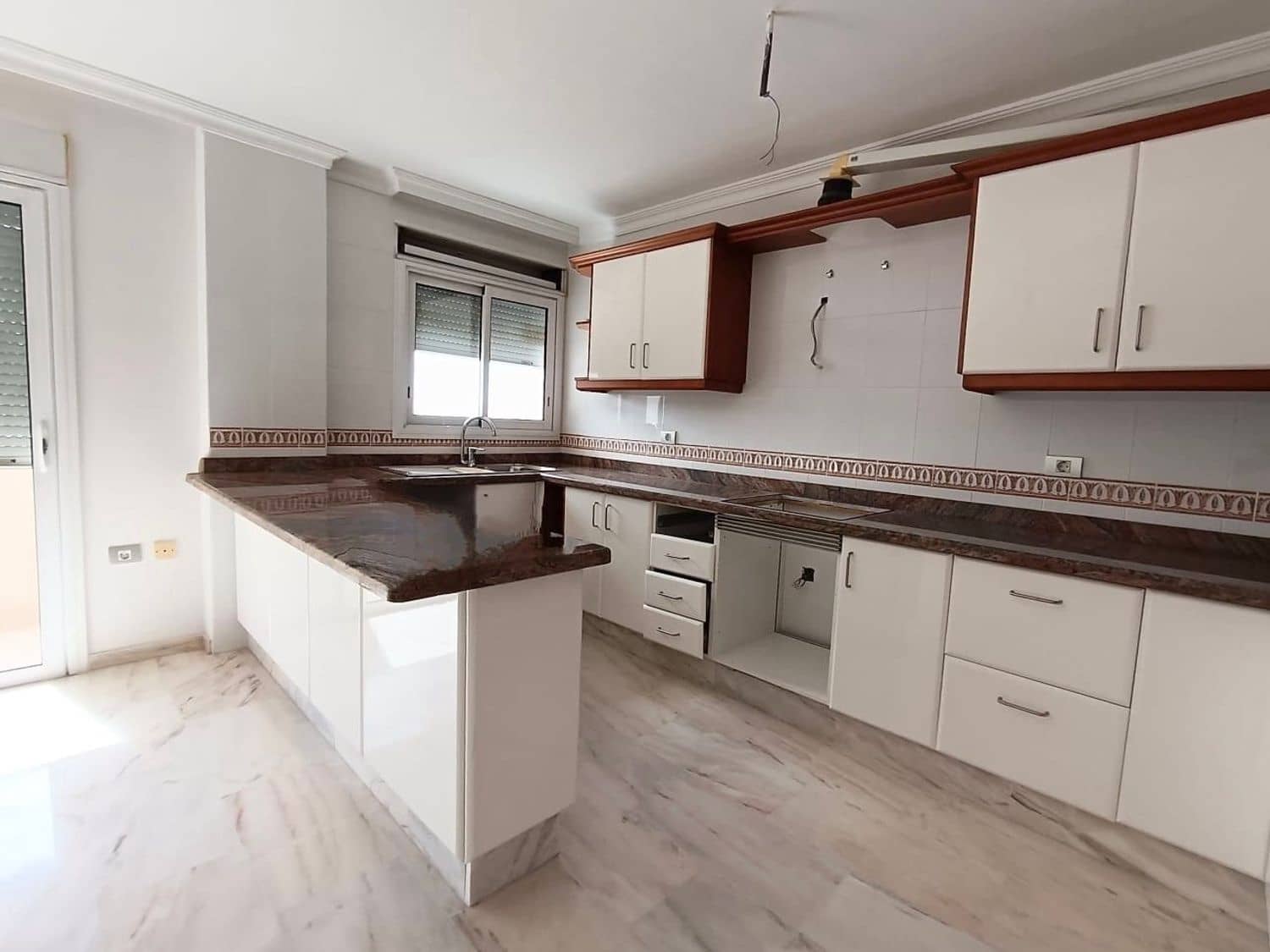 2 chambre Appartement à vendre à Puerto Santiago avec piscine garage - 550 883 € (Ref: 8607964)