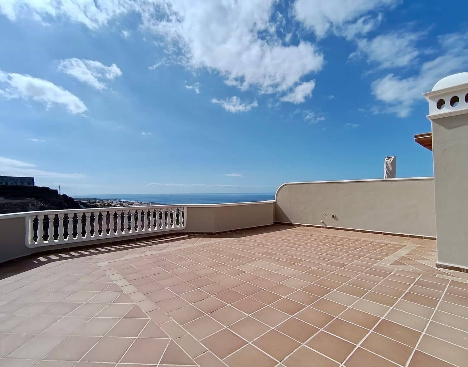 2 chambre Appartement à vendre à Puerto Santiago avec piscine garage - 550 883 € (Ref: 8607964)